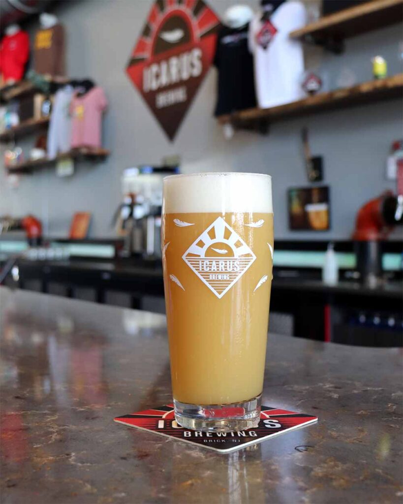 icaurs brewing beer