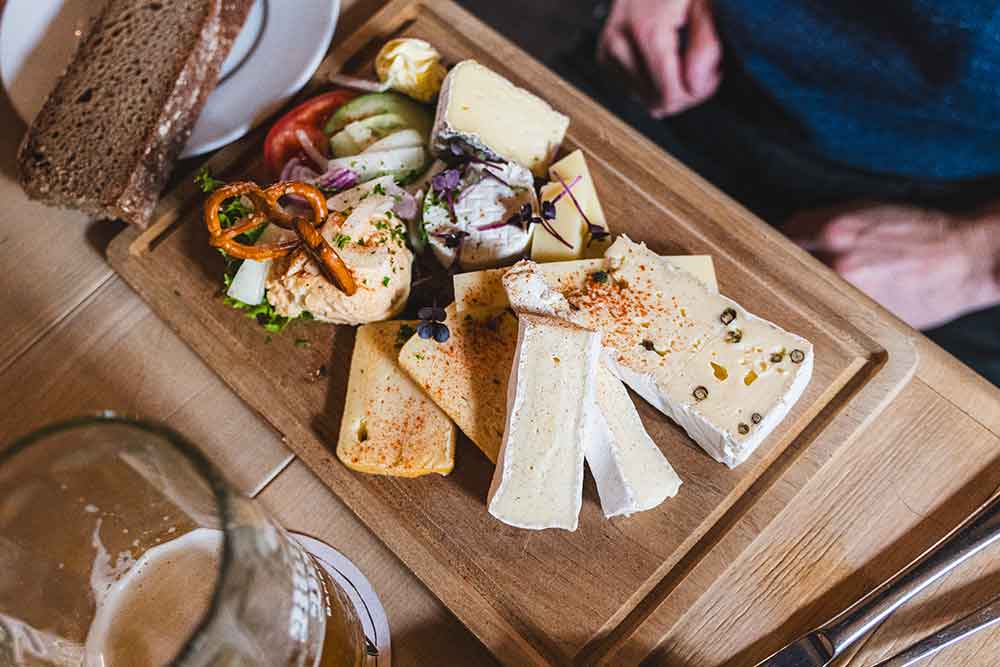 mahrs brau cheese plate bamberg germany