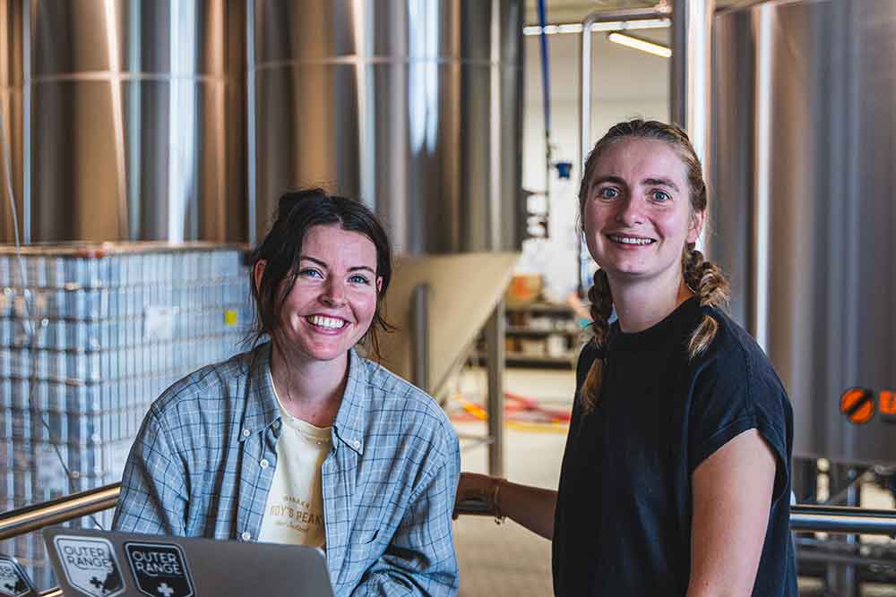 outer range brewing french alps general manager elise mucke and  partnerships and events manager anais seignobos