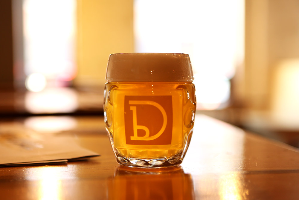 a stein from Dovetail Brewery, one of the best breweries in Chicago