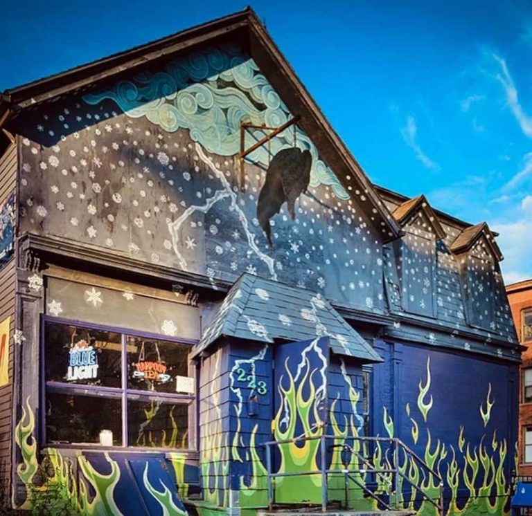 The 19 Best Dive Bars to Visit in America • Hop Culture