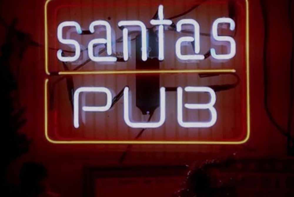 santa's pub dive bar