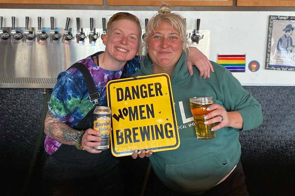 NIGHT SHIFT BREWING METAL TIN TACKER SIGN CRAFT BEER MA