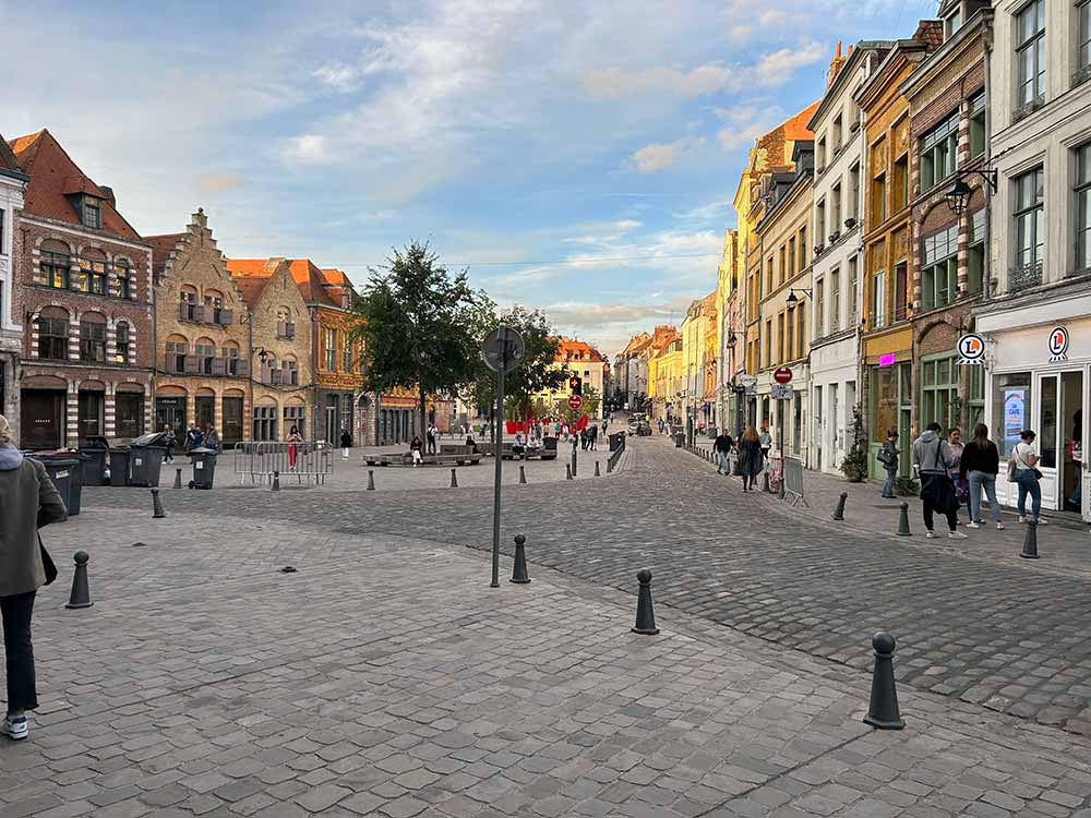 lille france cobblestone streets