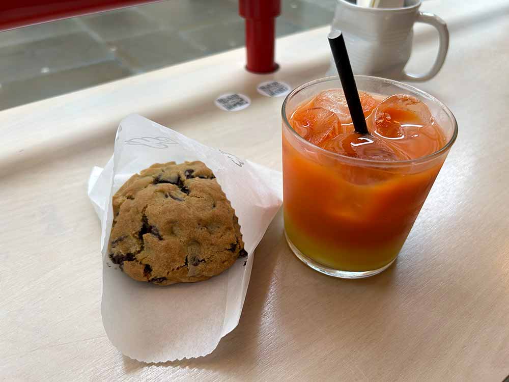 gooey cookie and carrot juice manchester