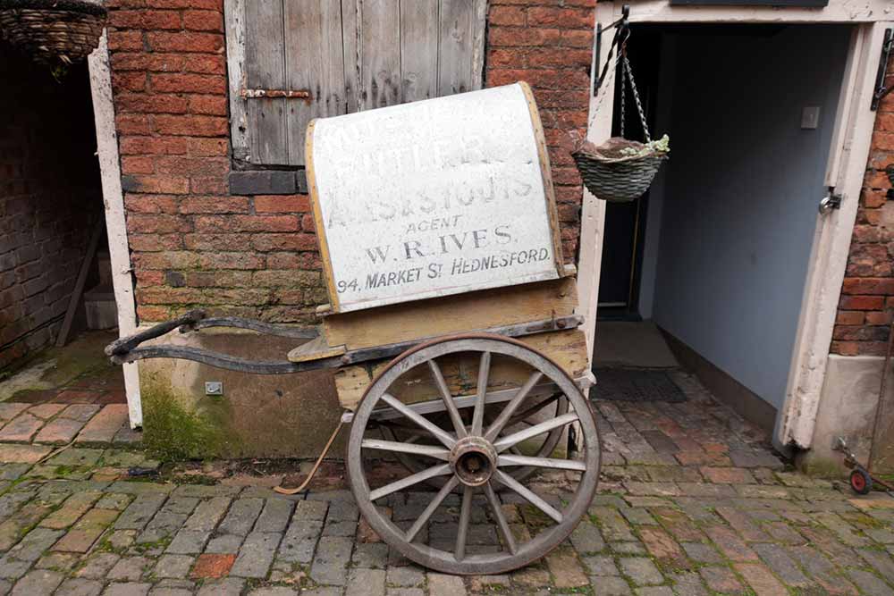 the tamworth tap back beer garden beer wagon